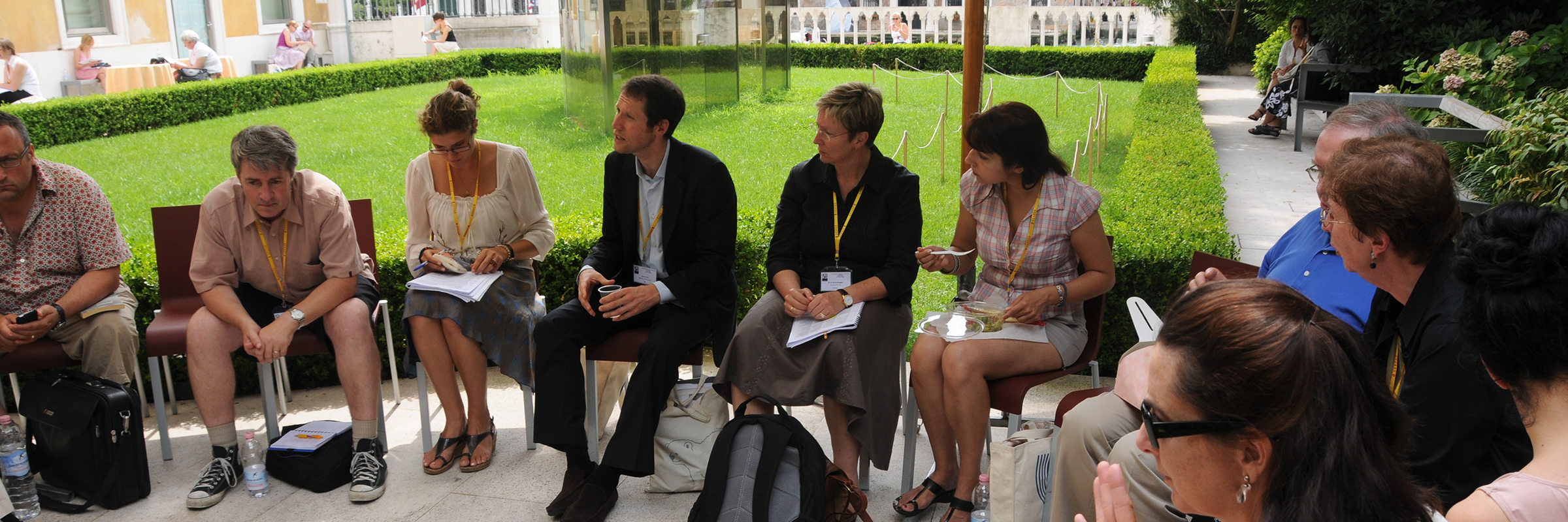 Judy Chicago, Congreso Internacional sobre el Arte en la Sociedad, Istituto Veneto di Scienze, Lettere ed Arti, Venecia, Italia (2009) Judy Chicago, Congreso Internacional sobre el Arte en la Sociedad, Istituto Veneto di Scienze, Lettere ed Arti, Venecia, Italia (2009)